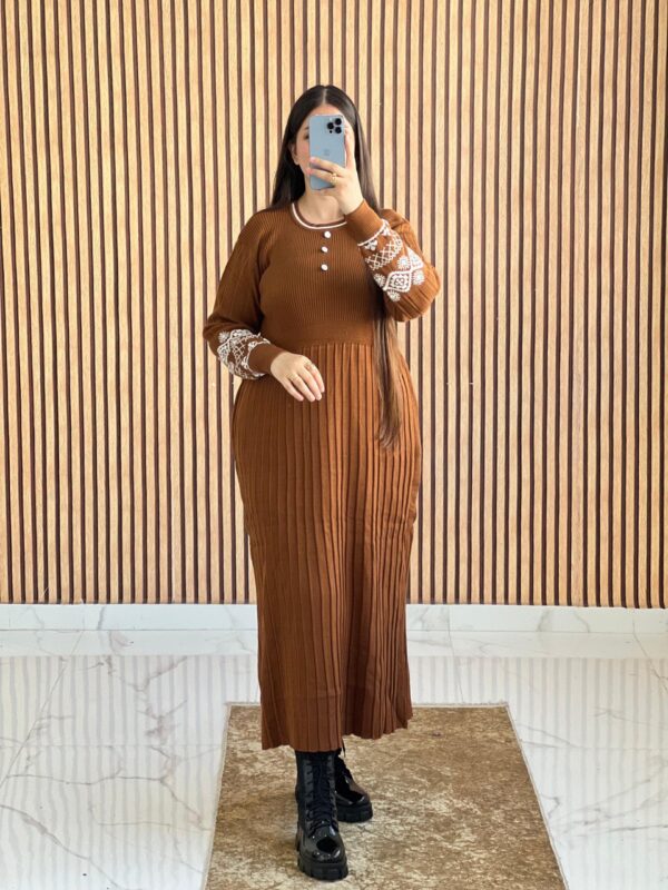 ⁦أناقة الشتاء بأسلوب عصري,كسوة أنيقة مختلفة  تصميم تركي متميز⁩ - الصورة ⁦4⁩