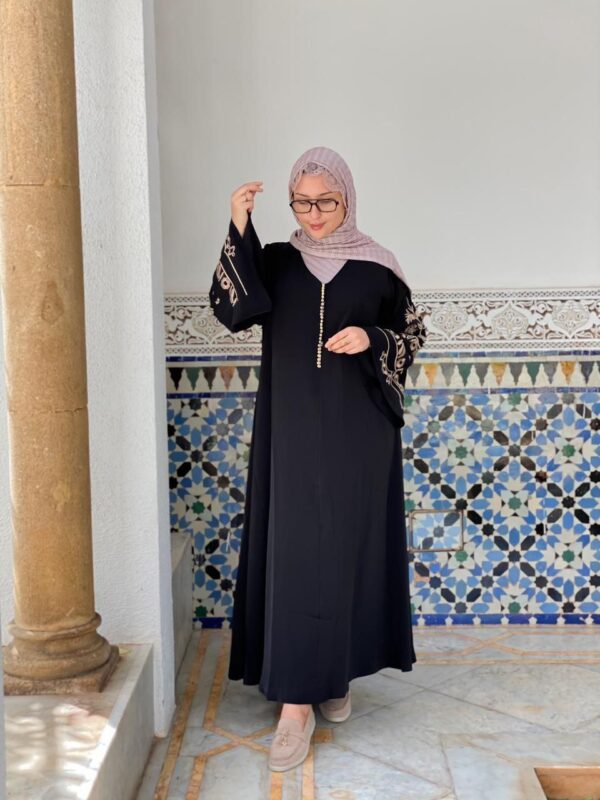 ⁦✨ قفطان بطرزة عصرية غاية فالروعة والإتقان ✨⁩ - الصورة ⁦6⁩